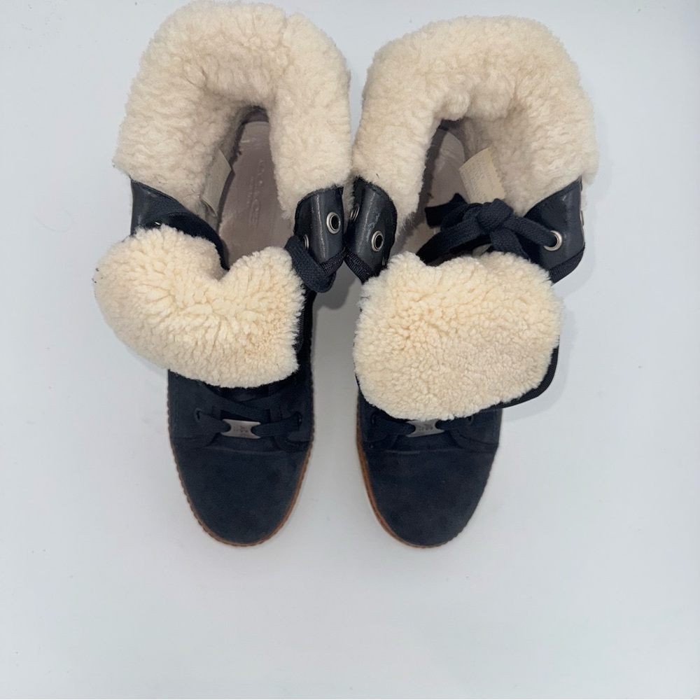 Coach women’s high top sneakers winter boots navy blue genuine shearling shoes 7 - Picture 3 of 10